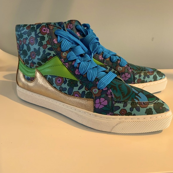 Coach Shoes - Coach N Leather 10 blue floral pointedtoe sneakers